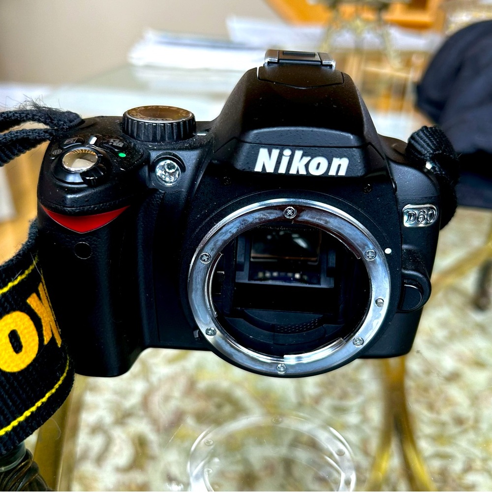 Nikon D60 Camera Body + 2 lenses + Battery Charger + Camera Bag + Mem Card